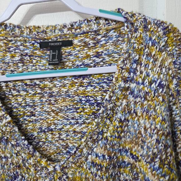 Forever 21 woman's v neck sweater size L - Picture 2 of 11